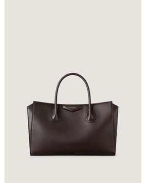 Givenchy Borsa Antigona Catchall media in pelle fiore lucida - Marrone