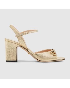 Gucci Sandalia Tacón Medio Con Horsebit Para Mujer, Talla - Metálico