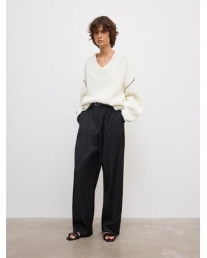 House of Dagmar Relaxed V-Neck Knit - White