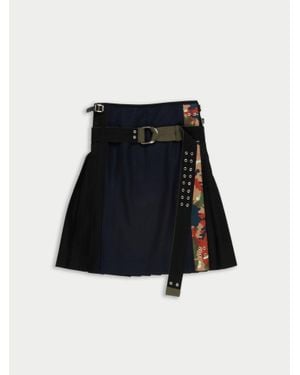 La Fetiche Viv Traditional Hand Pleated Kilt With Military Details - Black