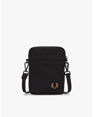 Fred Perry Nylon Badge Small Side Bag - Black