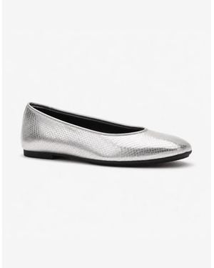 Fitflop Delicato Snake Metallic Ballerina Shoes - White