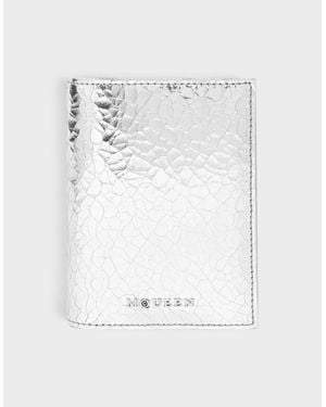 McQueen Logo Bi-Fold Cardholder Crackled Sliver Metallic - White