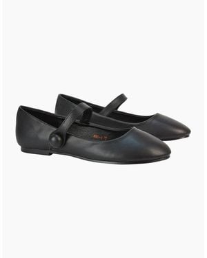 XY London Ladies Joanna Closed Toe Flat Mary Janes - Black