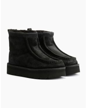Clarks Originals Meare Rooey Suede Boots - Black