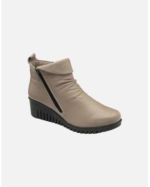 Lotus Cordelia Wedge Ankle Boots - White