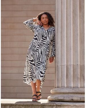 Live Unlimited London Mono Zebra Print Long Sleeve Midi Dress - Brown