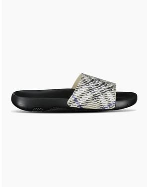 Burberry Dive Checked Sliders Lichen - White