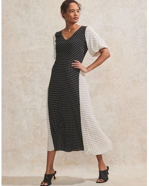 Ro&zo Petite Mono Contrast Polka-Dot Midi Dress - Natural