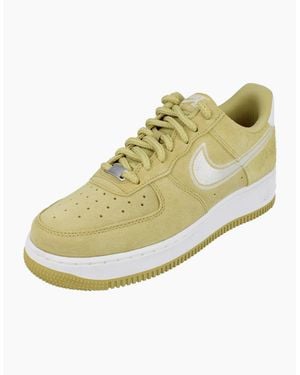 Nike Air Force 1 07 Lv8 Trainers Hj4465 700 - Natural