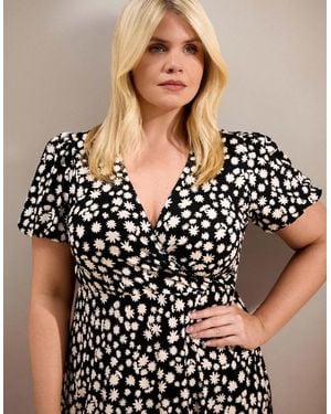 Live Unlimited London Ditsy Print Wrap Front Midi Dress With Short Sleeves - Brown