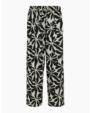 Regatta Ladies Elbrie Plain Trousers - White