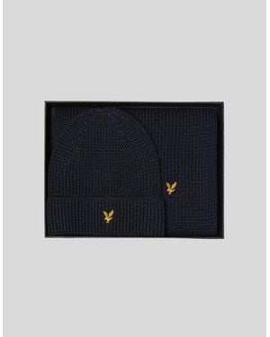 Lyle & Scott Waffle Knit Scarf And Beanie Set - Black