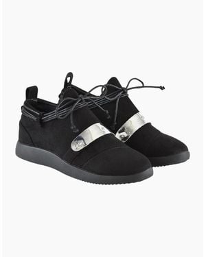 XY London Ladies Evanescence Metallic Detail Lace Up Flat Trainers - Black