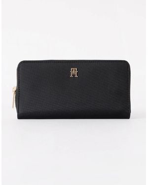 Tommy Hilfiger Popette Large Nylon Zip Purse - Black