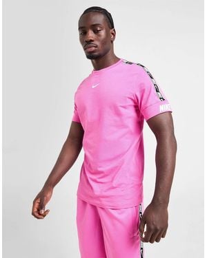 Nike Repeat Logo T-Shirt - Pink