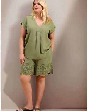 Live Unlimited London Linen Blend Broderie Shorts - Green