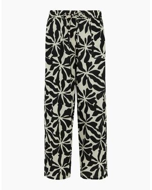 Regatta Ladies Elbrie Abstract Floral Trousers - White