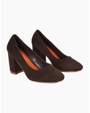 XY London Ladies Esme Round Toe Mid Block Heel Court Shoes - Brown