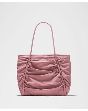 lululemon Ruched Tote Bag 24L - Pink