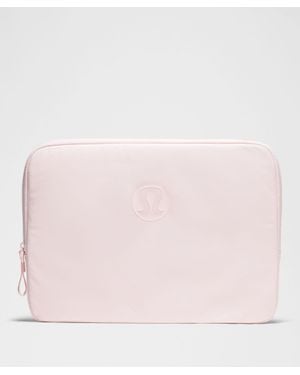 lululemon New Crew Laptop Sleeve - Pink