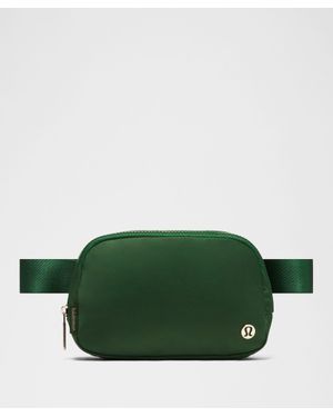 green lululemon fanny pack Everywhere Belt Bag 1L  Compact & Versatile Crossbody Bag  GLAM MODA Its adjustable strap allows for versatile wear around the waist or across the body Track Everywhere Belt Bag 1L