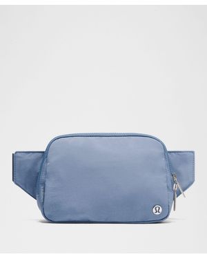 lululemon Everywhere Belt Bag Large With Long Strap 2L - Blue