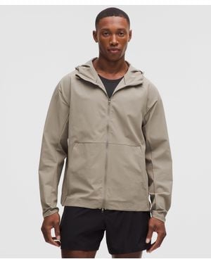 lululemon – Pace Breaker Jacket – /Khaki – Size Large - Natural