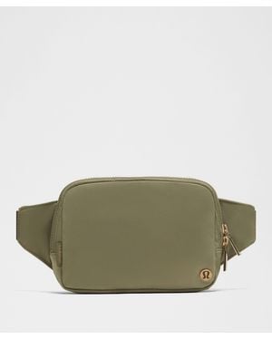 lululemon Everywhere Belt Bag Large With Long Strap 2L - Green