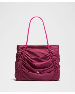 lululemon Ruched Tote Bag 24L - Purple