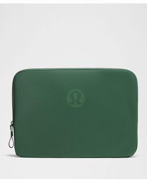 lululemon New Crew Laptop Sleeve - Green