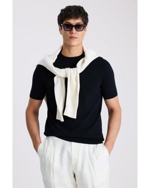 Moss Linen-Blend Crew-Neck T-Shirt - Black