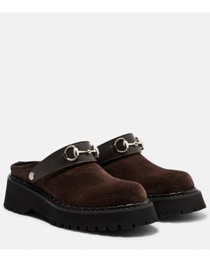 Gucci Slippers Gum Aus Veloursleder - Braun
