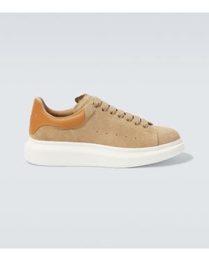 McQueen Sneakers Oversized Aus Veloursleder - Weiß