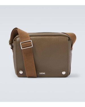 Loewe Bolso Cruzado Pebble Medium De Piel - Neutro