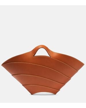 Alaïa Medium Sh Curve in Black | Lyst