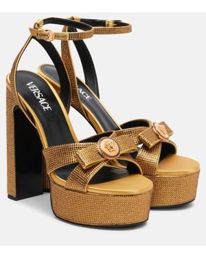 Versace Sandales Gianni Ribbon 140 A Plateau En Satin - Métallisé