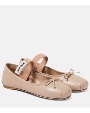 Miu Miu Bailarinas De Piel Con Logo - Rosa