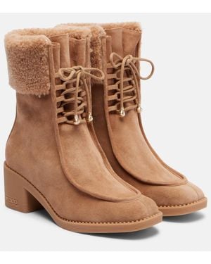 Jimmy Choo Botines Hali De Ante Con Borrego - Marrón