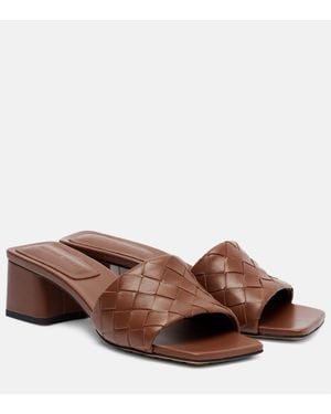 Bottega Veneta Parco 45 Intrecciato Leather Mules - Brown