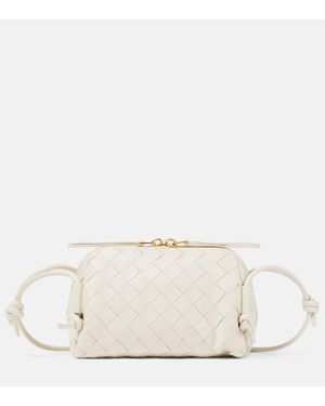 Bottega Veneta Bolso cruzado Concert de piel - Neutro