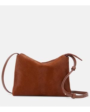 KHAITE Schultertasche Lina Medium Aus Kalbshaar - Braun