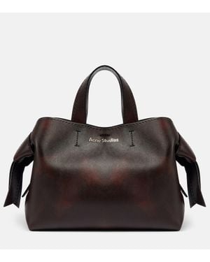 Acne Studios Tote Musubi Midi De Piel - Negro