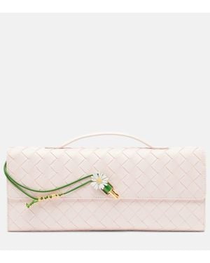 Bottega Veneta Andiamo Intrecciato Leather Clutch - Natural