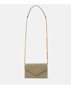 Saint Laurent Cartera Con Cadena Cassandre Envelope De Piel - Verde