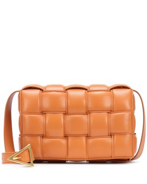 Bottega Veneta Cassette Gepolsterte Schultertasche Aus Intrecciato-leder - Orange