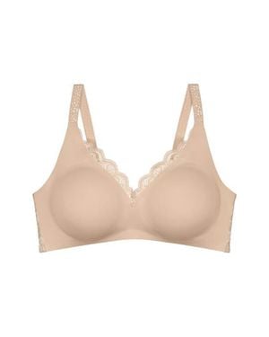 Triumph Amourette Wireless Minimizer - Natural