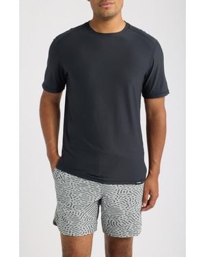 Legends Aire Performance T-Shirt - Gray