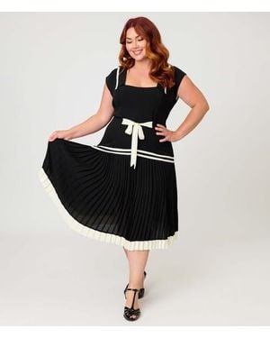 Unique Vintage Plus Size Pleated Flapper Day Dress - Black