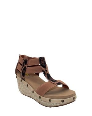 Volatile Zayanta Wedge Sandal - Brown